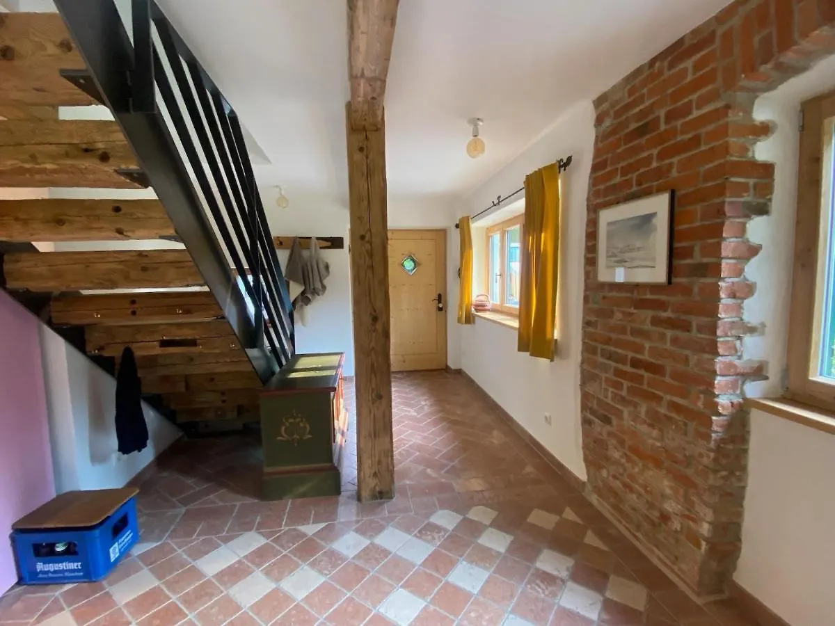 Das Hexenhaus: Haus Im Wald Rinchnach